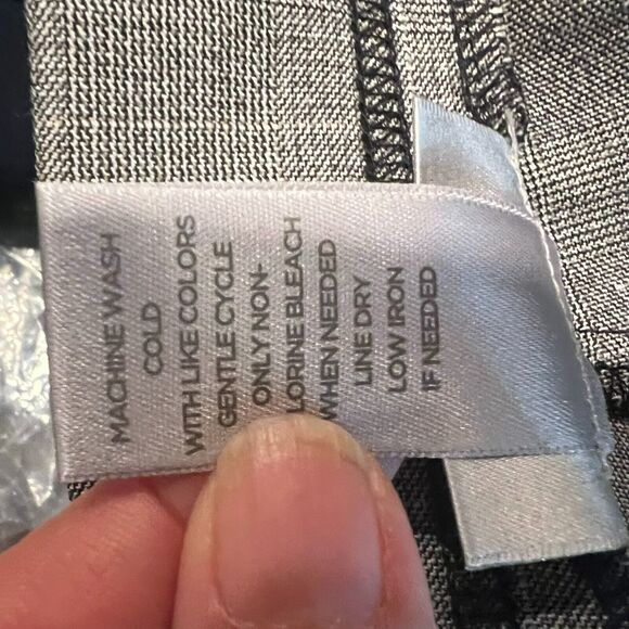 NWT Avenue Pants Women 20P Gray Plaid Straight Leg Super Stretch Pull-on Trouser - Picture 7 of 9